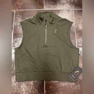 P30 NWT ATHLETA x Allyson Felix Legend II Sweatshirt Green Size XL